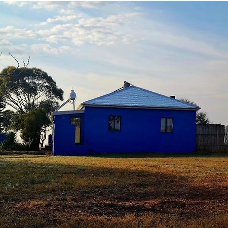 Die Blouhuis Farmhouse Retreat With A Hot Tub Cloeteskraal Exterior photo